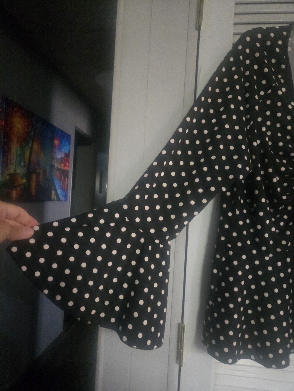 The Pyramid Collection Black & White Polka Dot V-Neck Ruched Peplum Top. Size1XL - Picture 5 of 9
